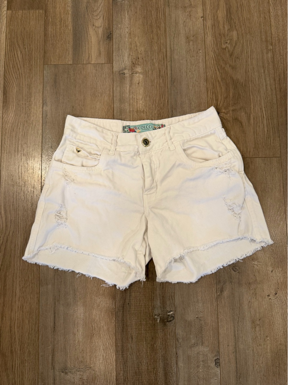 Colcci White Distressed Women's Denim Shorts